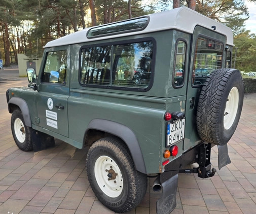 Land Rover Defender cena 111000 przebieg: 209000, rok produkcji 2011 z Kołobrzeg małe 22